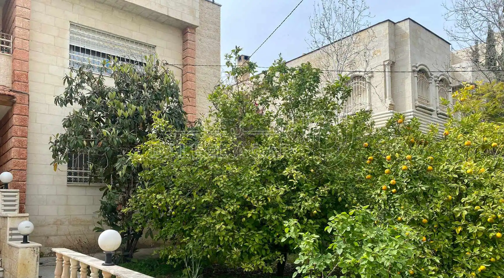 فيلا/منزل في بيت مستقل للبيع قرب مسجد سامراء - 180,000 دأ - صورة 1